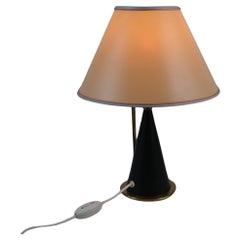 Modernistische Tischlampe aus Schwarz und Messing, Modell K11-24, Maria Lindeman, Idman, 1950er Jahre