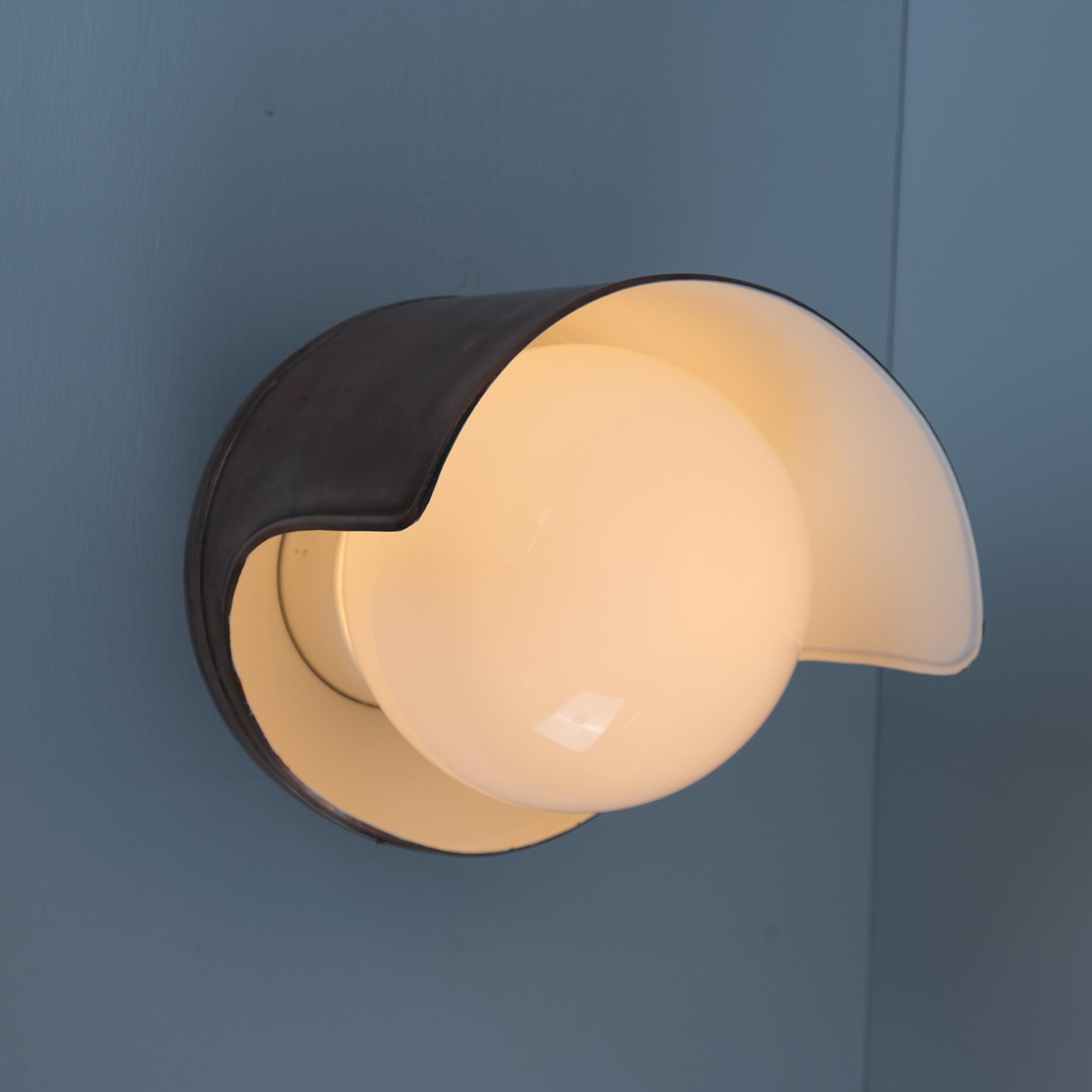 Lampada da esterno in rame e opalina Paavo Tynell Modello 7307, Taito 1930 in vendita 4