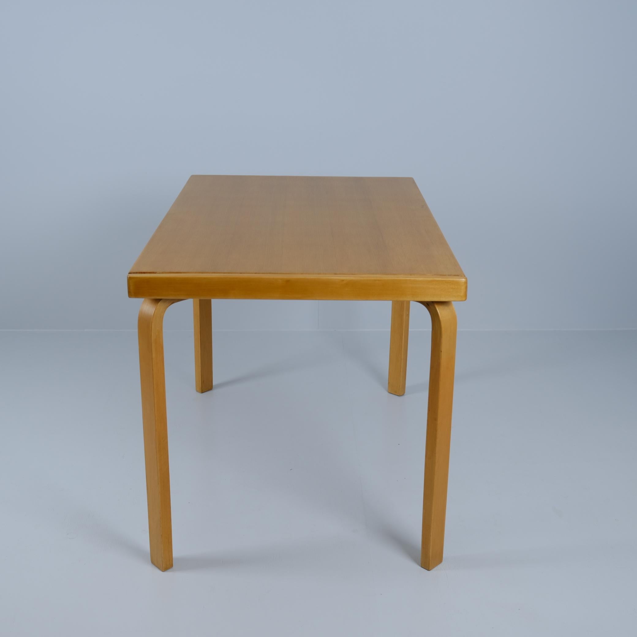Scandinavian Modern Aino Aalto Extendable Dining Table in Birch and Oak, Artek 1940s For Sale
