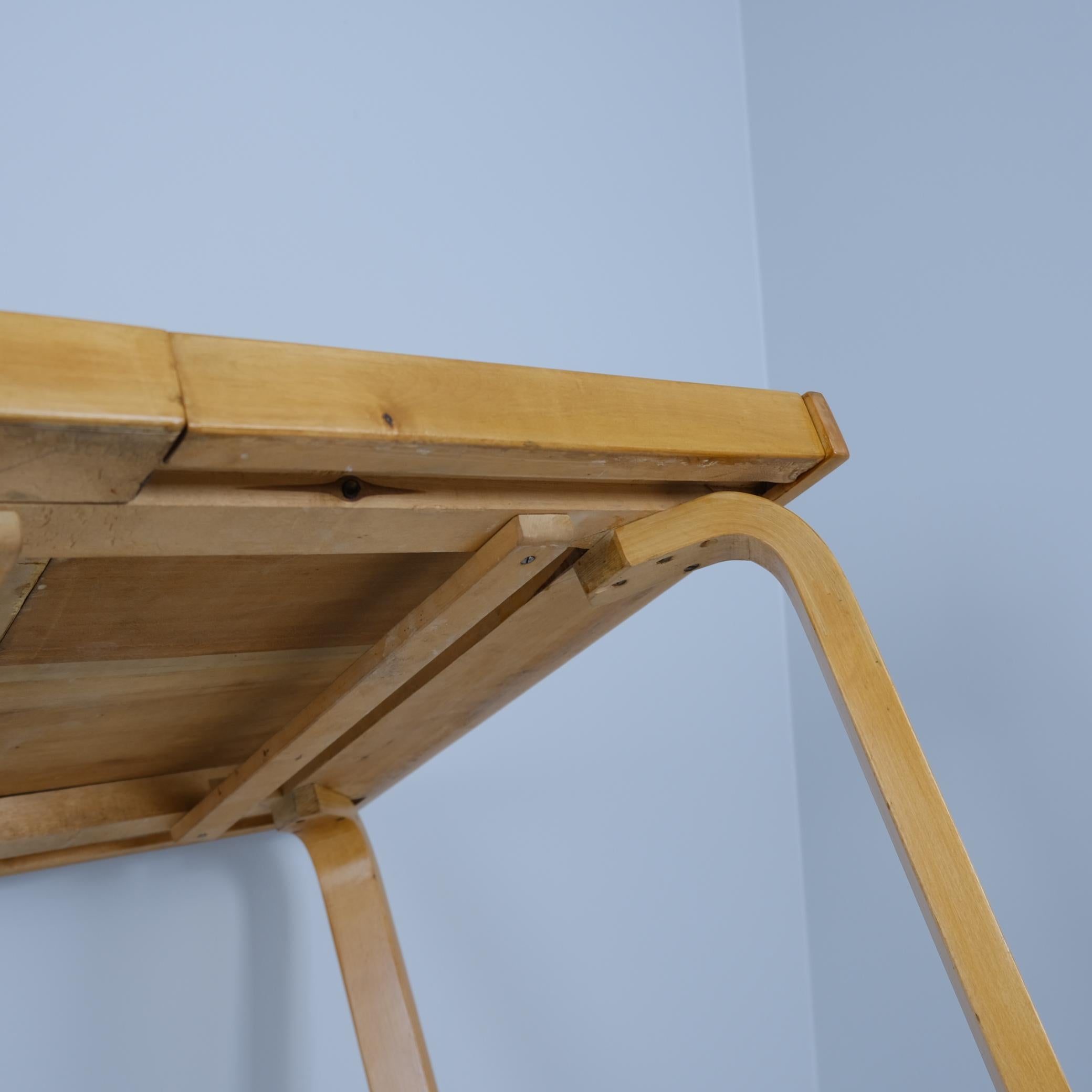 Aino Aalto Extendable Dining Table in Birch and Oak, Artek 1940s For Sale 4