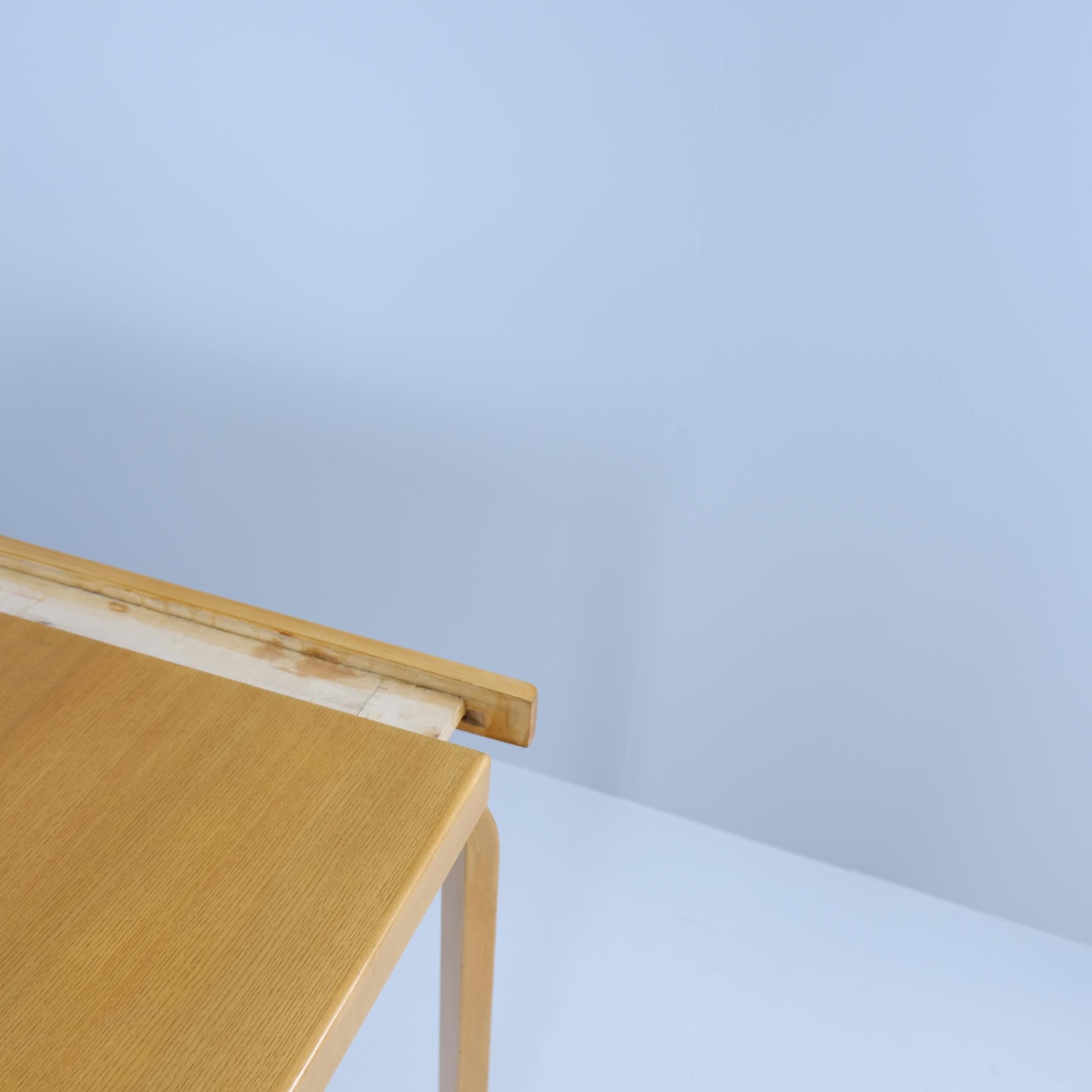 Aino Aalto Extendable Dining Table in Birch and Oak, Artek 1940s For Sale 7