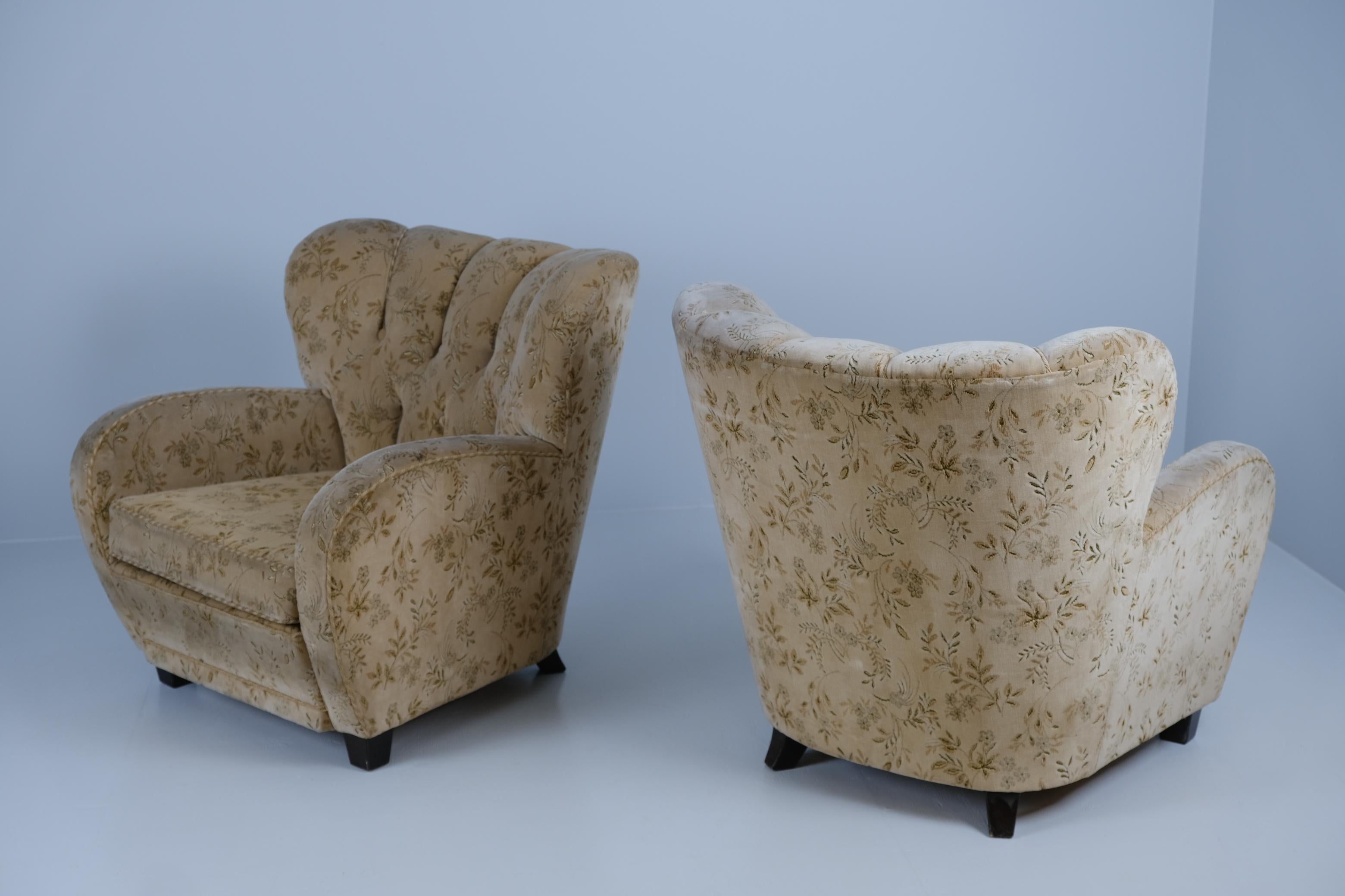 Metà XX secolo Coppia di poltrone finlandesi in stile Märta Blomstedt, anni '40 in vendita