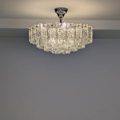 Lampadario “Ice Block” di J. T. Kalmar, grande, in vetro smerigliato e cromo, Austria, anni ’60