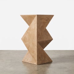 Tabouret « Geometric » d'Alexey Krupinin, en bois et plâtre vénitien
