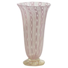 Trompetenvase aus Murano-Glas in Rosa von Zanfirico und Latticino, Italien, 1950er Jahre