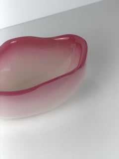 Grand bol en verre de Murano, Archimede Seguso, « Alabastro » rose, Italie, années 1960
