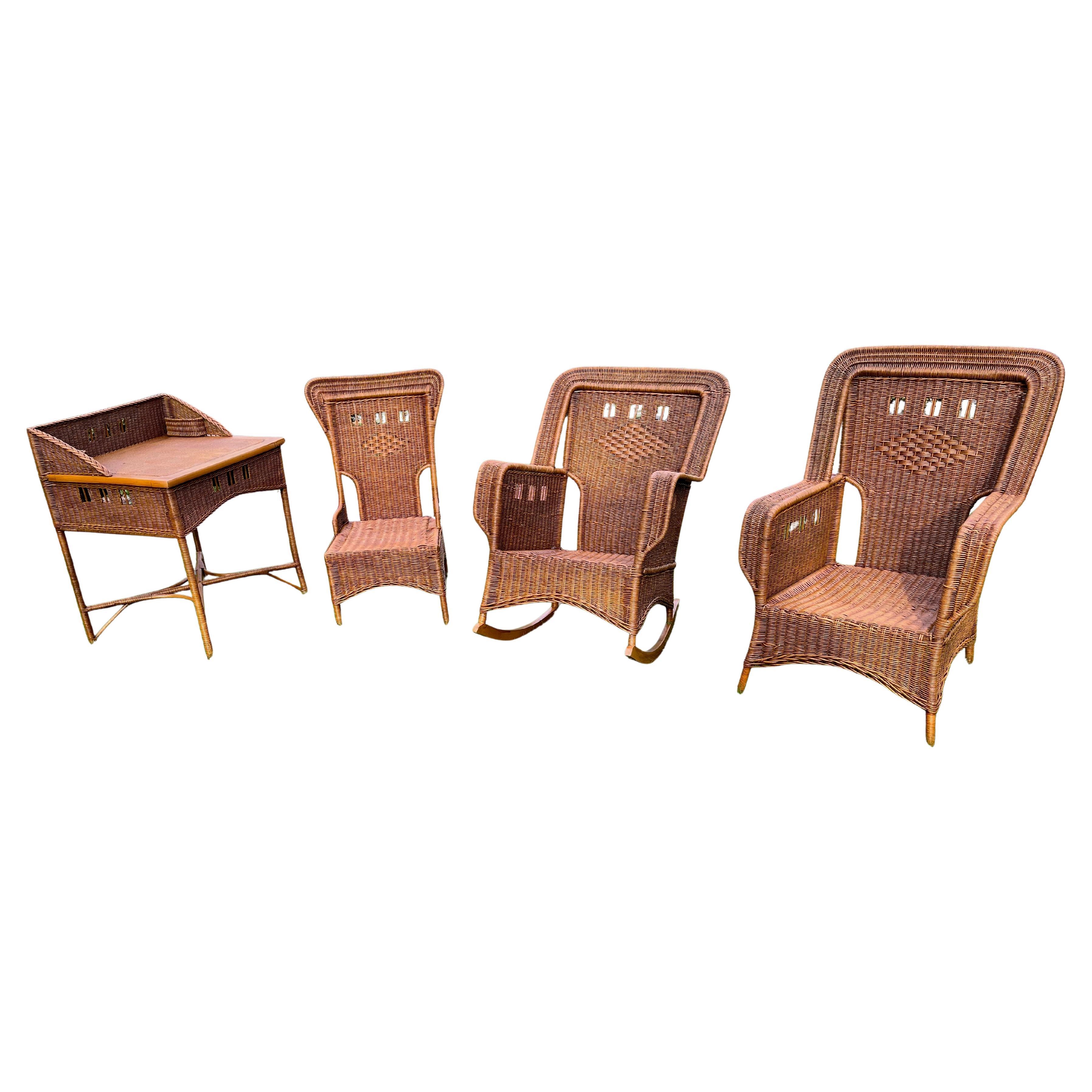 Rare ensemble de 5 pièces de mobilier de bibliothèque et de véranda en osier de style Arts and Crafts en vente