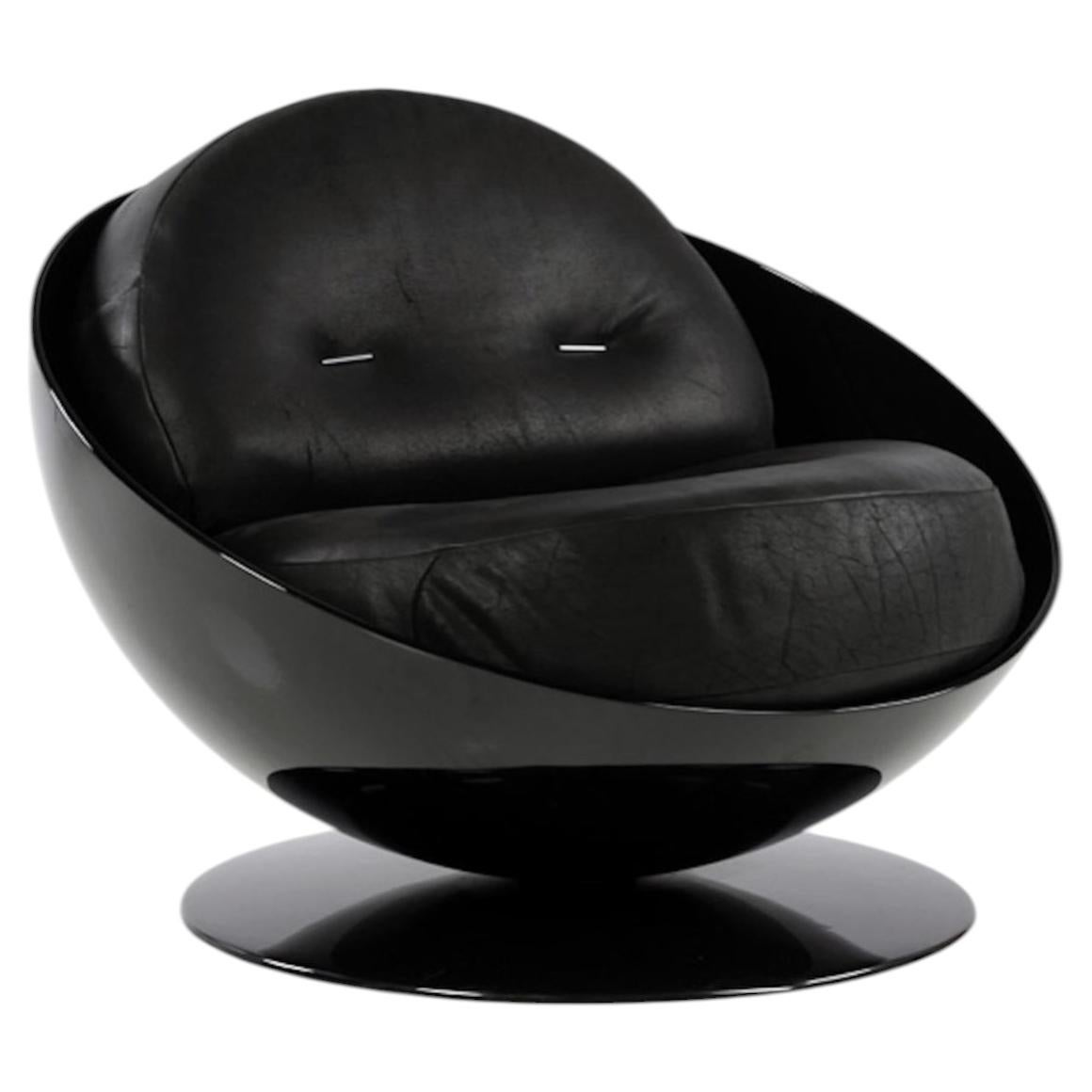 Sessel „Esfera“ von Ricardo Fasanello, Glasfaser und Leder, Entwurf um 1969