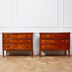 Pair of Fine Late 18th / Early 19th Century Italian Commodes