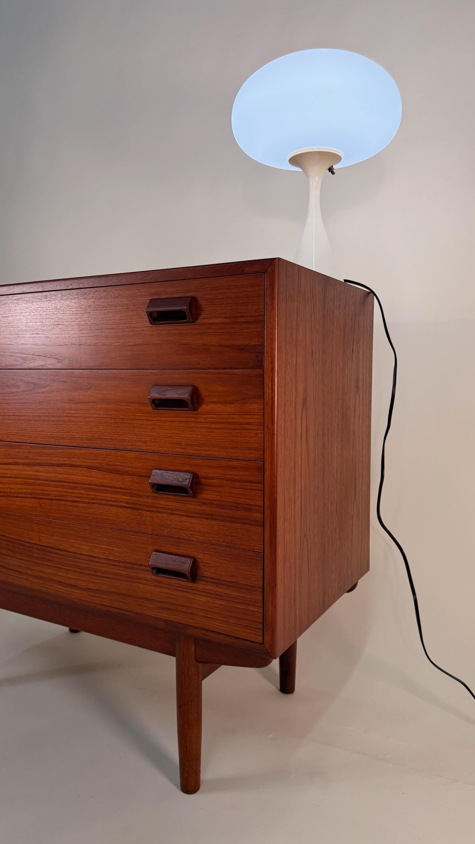 Scandinavian Modern Børge Mogensen Teak Four-Drawer Dresser – Danish Modern Masterpiece For Sale