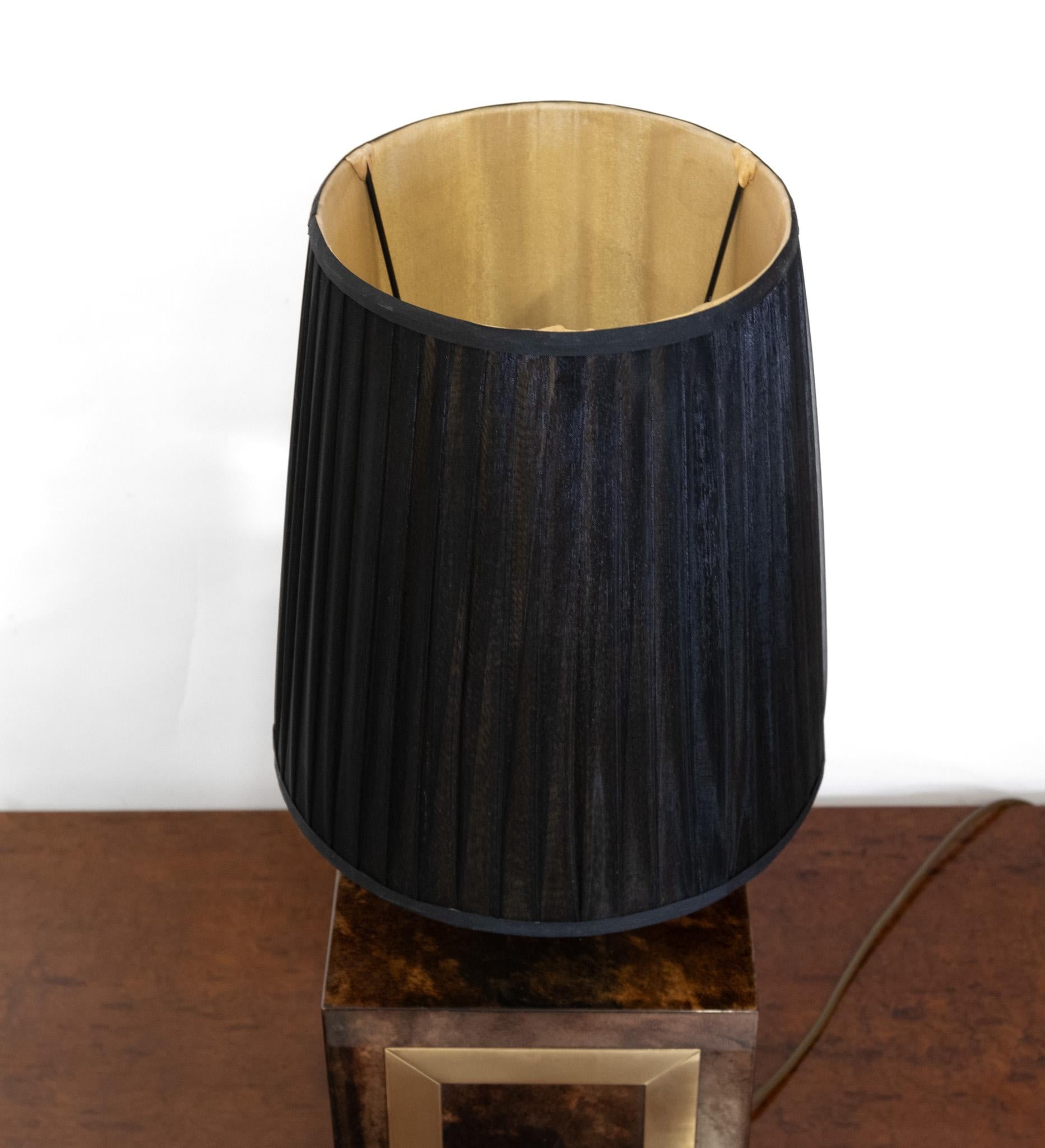 Italian Lacquered Vellum & Brass Large Table Lamp Attr Aldo Tura For Sale 11