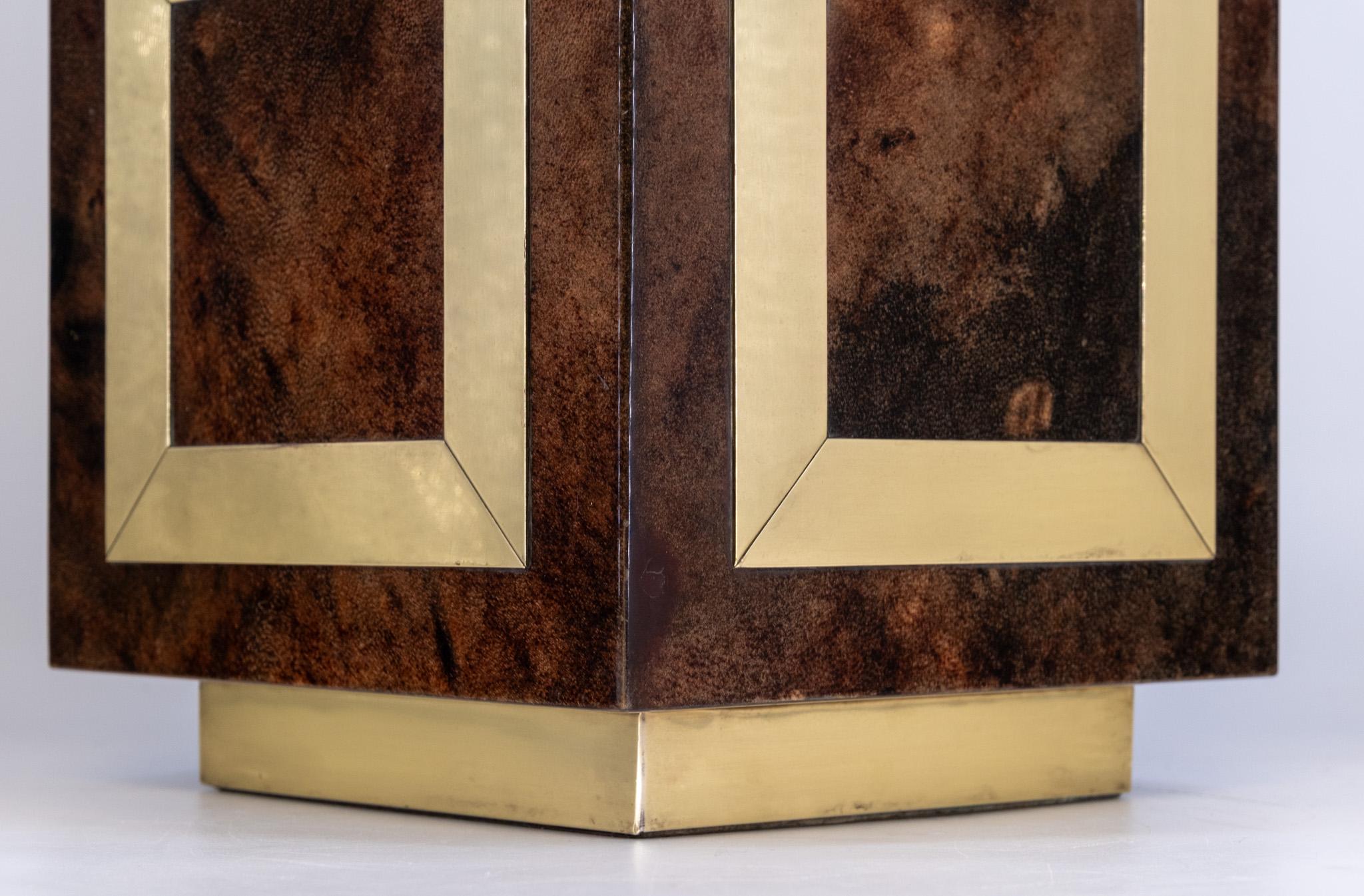 Italian Lacquered Vellum & Brass Large Table Lamp Attr Aldo Tura For Sale 5