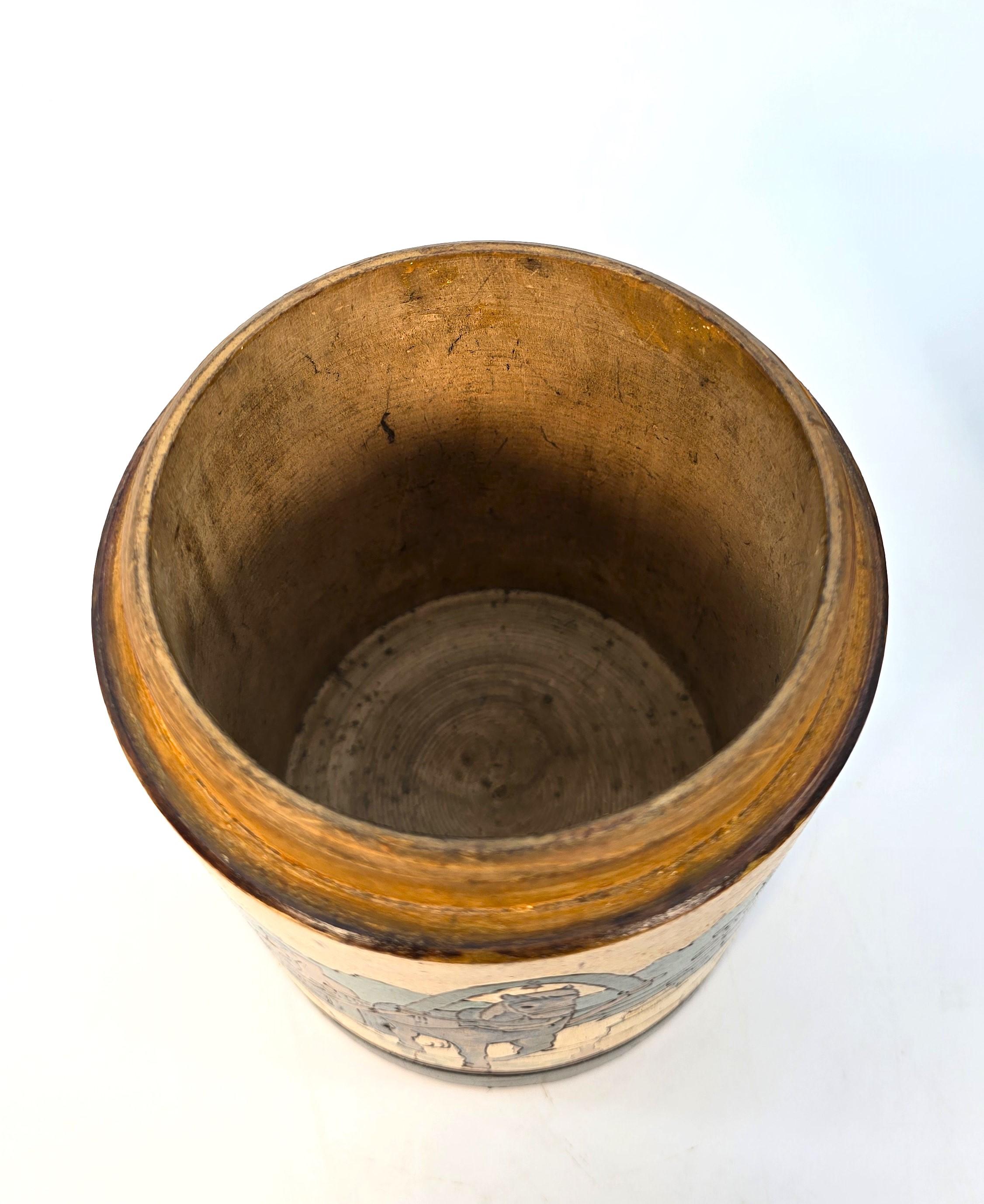 Boîtes à tabac russes à décor sculpté et peint, vert, C 1890 en vente 2