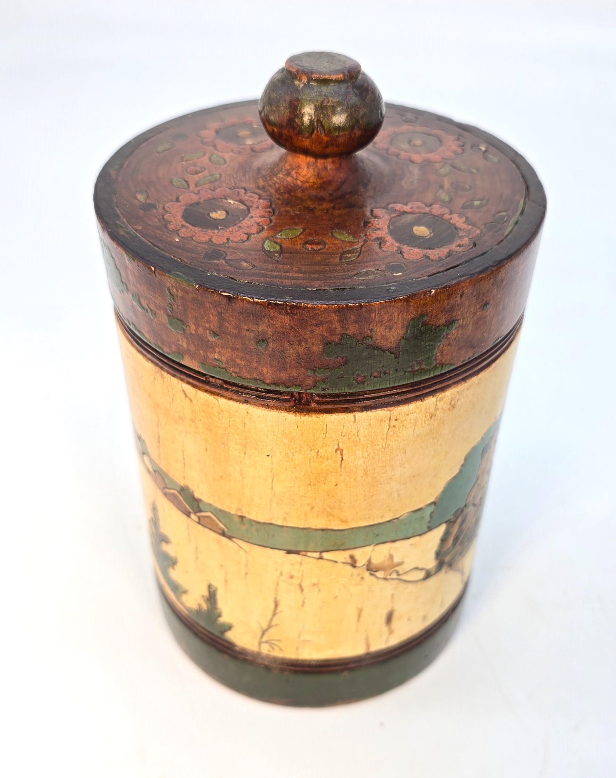 Boîtes à tabac russes à décor sculpté et peint, vert, C 1890 en vente 7