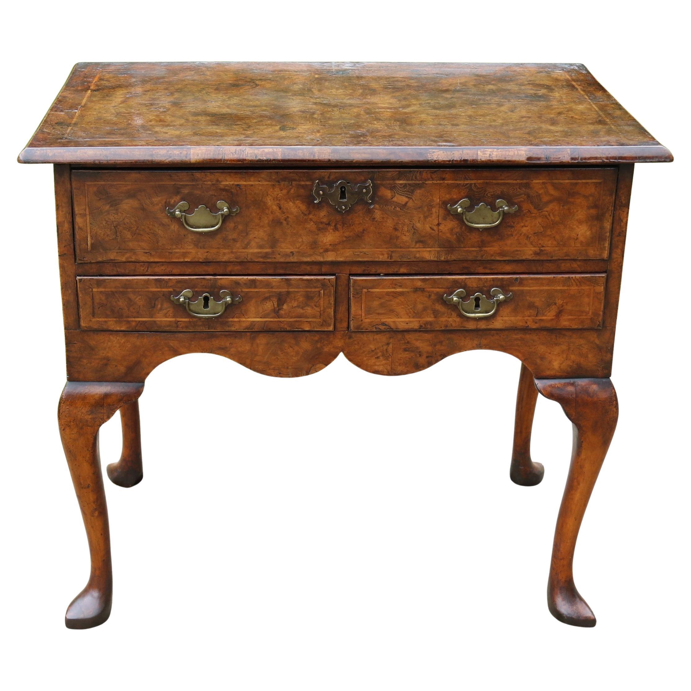Garçon bas en loupe d'orme anglais du 18e siècle George II vers 1750 en vente