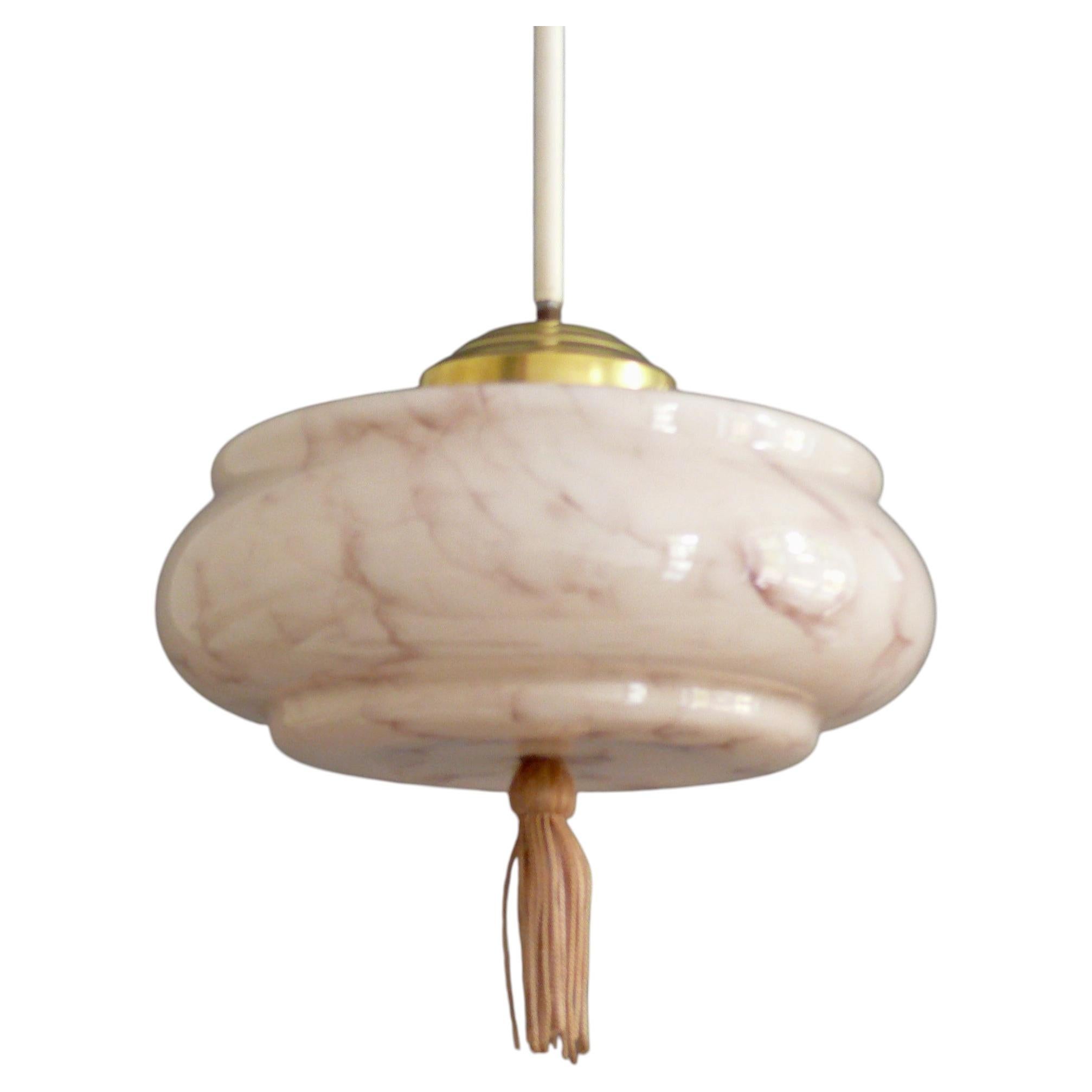 What is chandelier lighting?