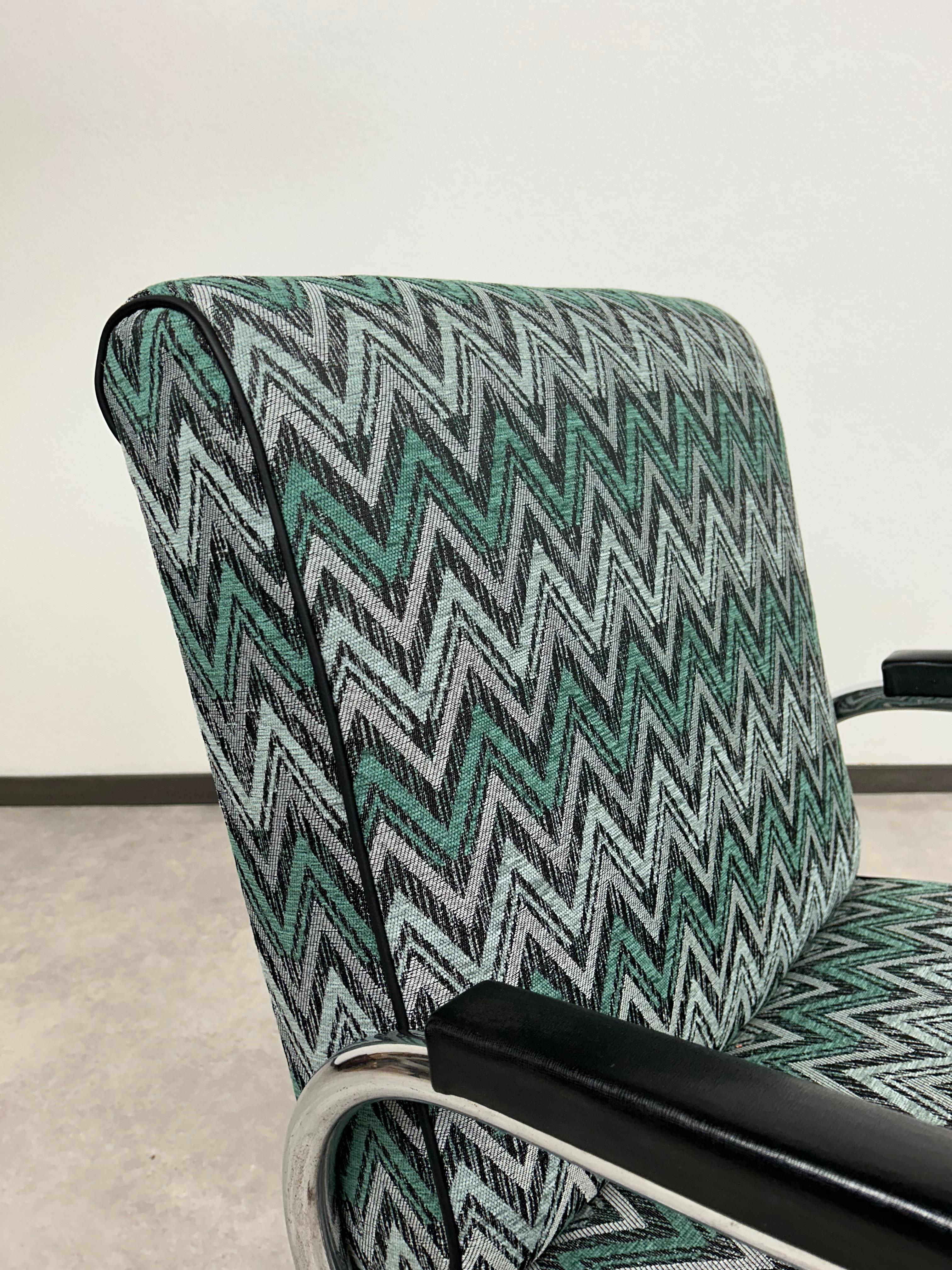 Mid-Century Modern Tubular steel armchair by Tubax For Sale