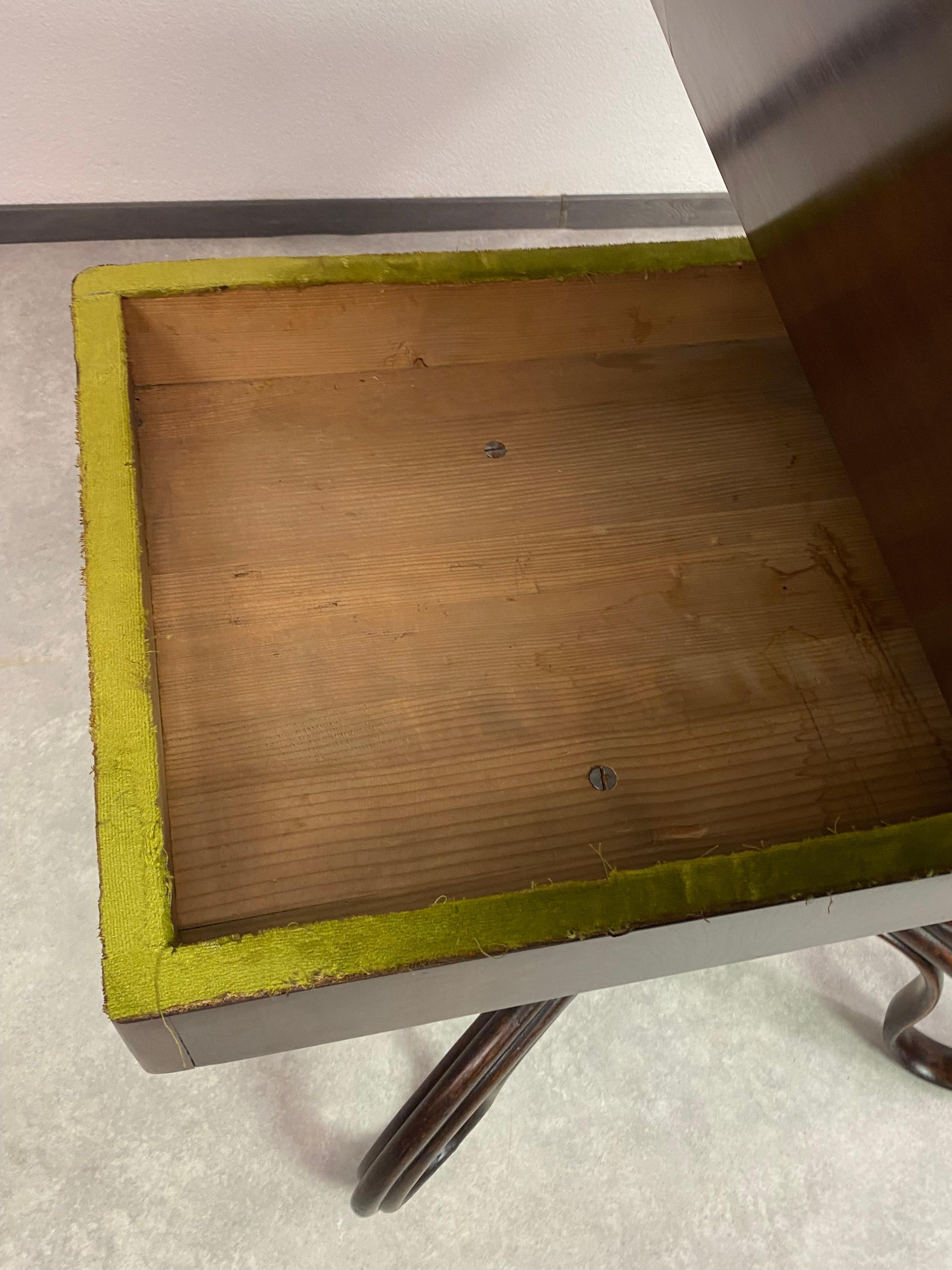 Thonet card table For Sale 4
