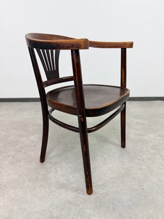 Sillón Art Nouveau Thonet n.º 24, diseño del arquitecto. Emanuel von Seidl