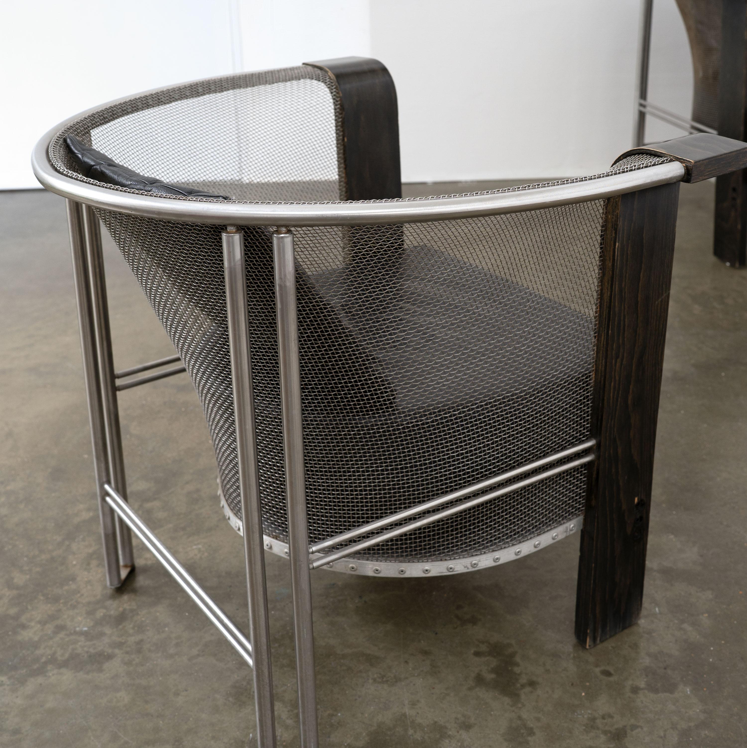 Sillón postmoderno de acero y madera curvada de Franco Bulfoni, c.1990 en venta 1