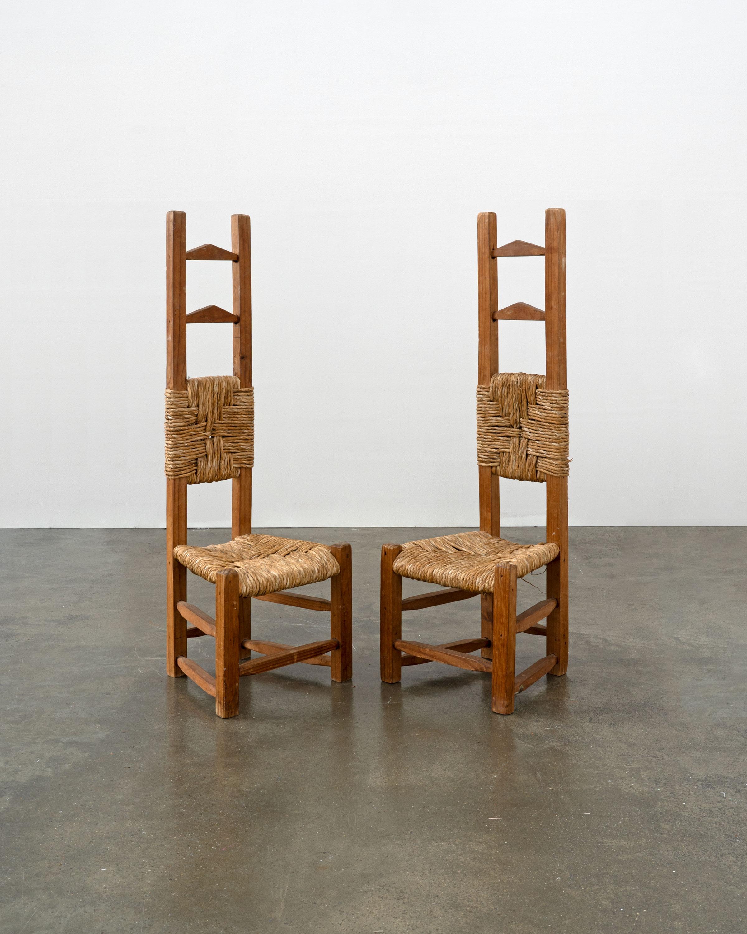 20ième siècle Chaises en pin du Chili et en jonc en vente