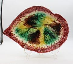 Circa 1880s English Majolica Begonia Leaf Tray With Maroon Border
