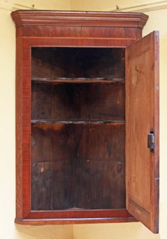 Georgianischer Hängeschrank aus der Ecke, um 1830