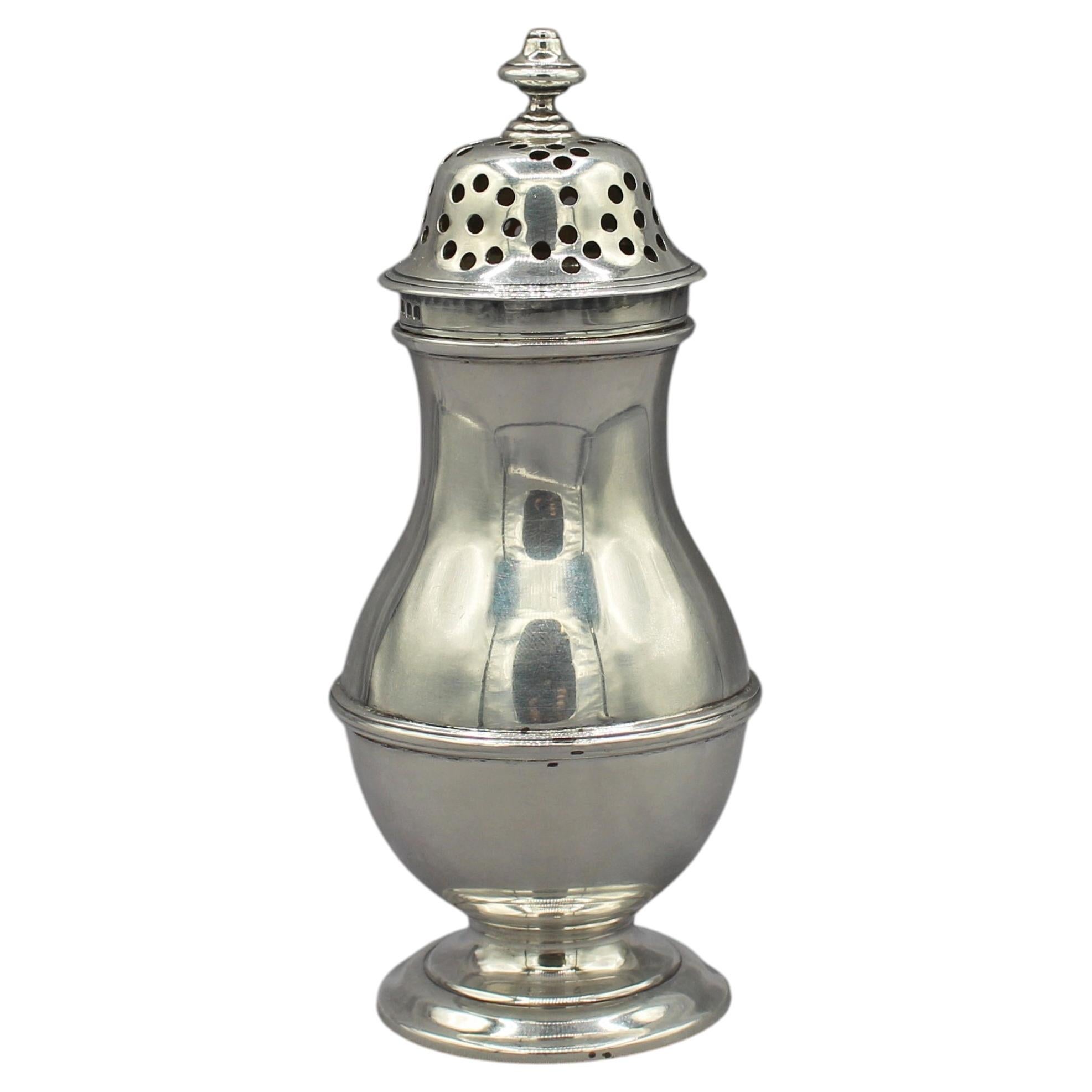 1912, London: Muffineer aus Sterlingsilber für die Firma Pairpoint Brothers im Angebot