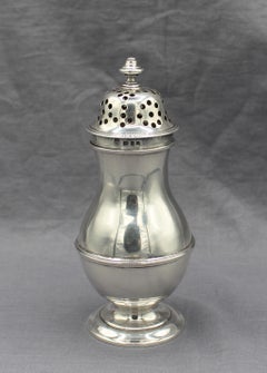 1912, London: Muffineer aus Sterlingsilber für die Firma Pairpoint Brothers