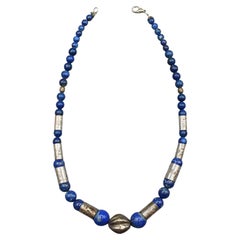 Collana vintage realizzata a mano in lapislazzuli e argento