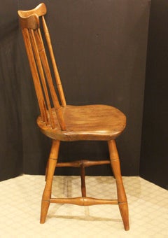 Early 19th Century Diminutive American Fan Back Windsor Side Chair
