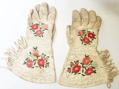 Native American Antique Embroidered Gloves Gauntlets great lakes