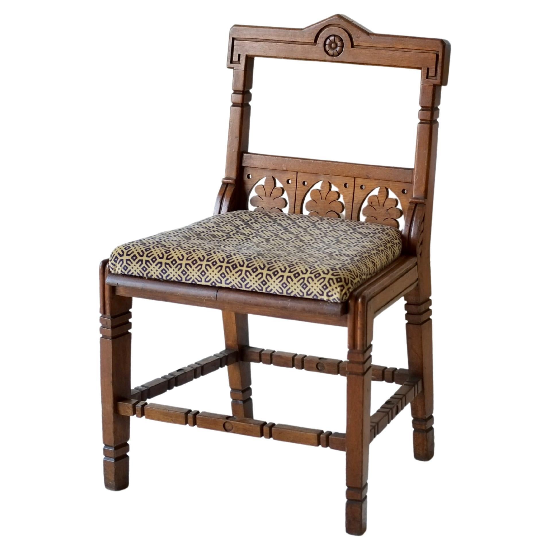 Chaise d'appoint en Oak Aesthetic Movement du 19e siècle en vente