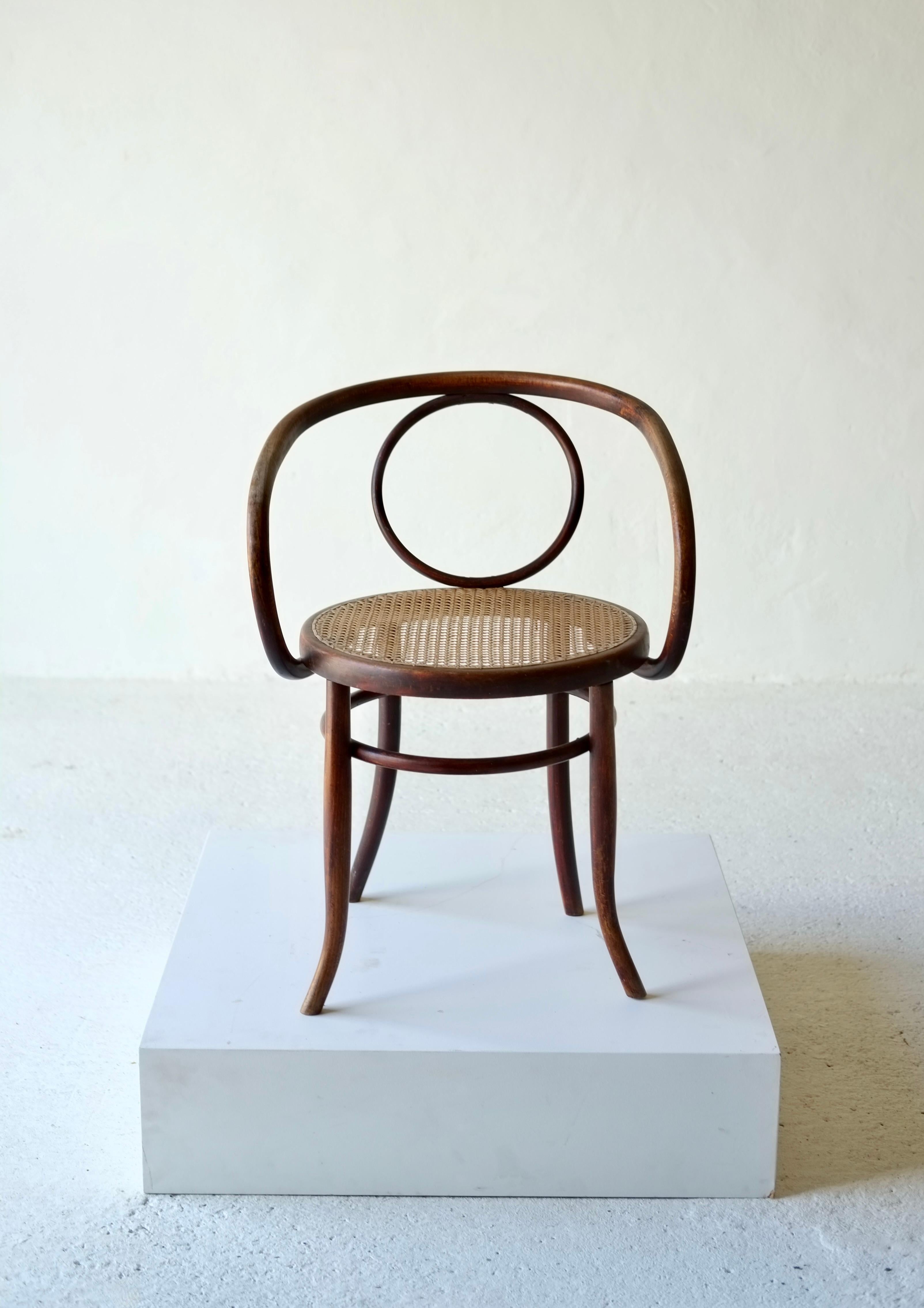 Fauteuil en bois courbé Ungvar en vente 3