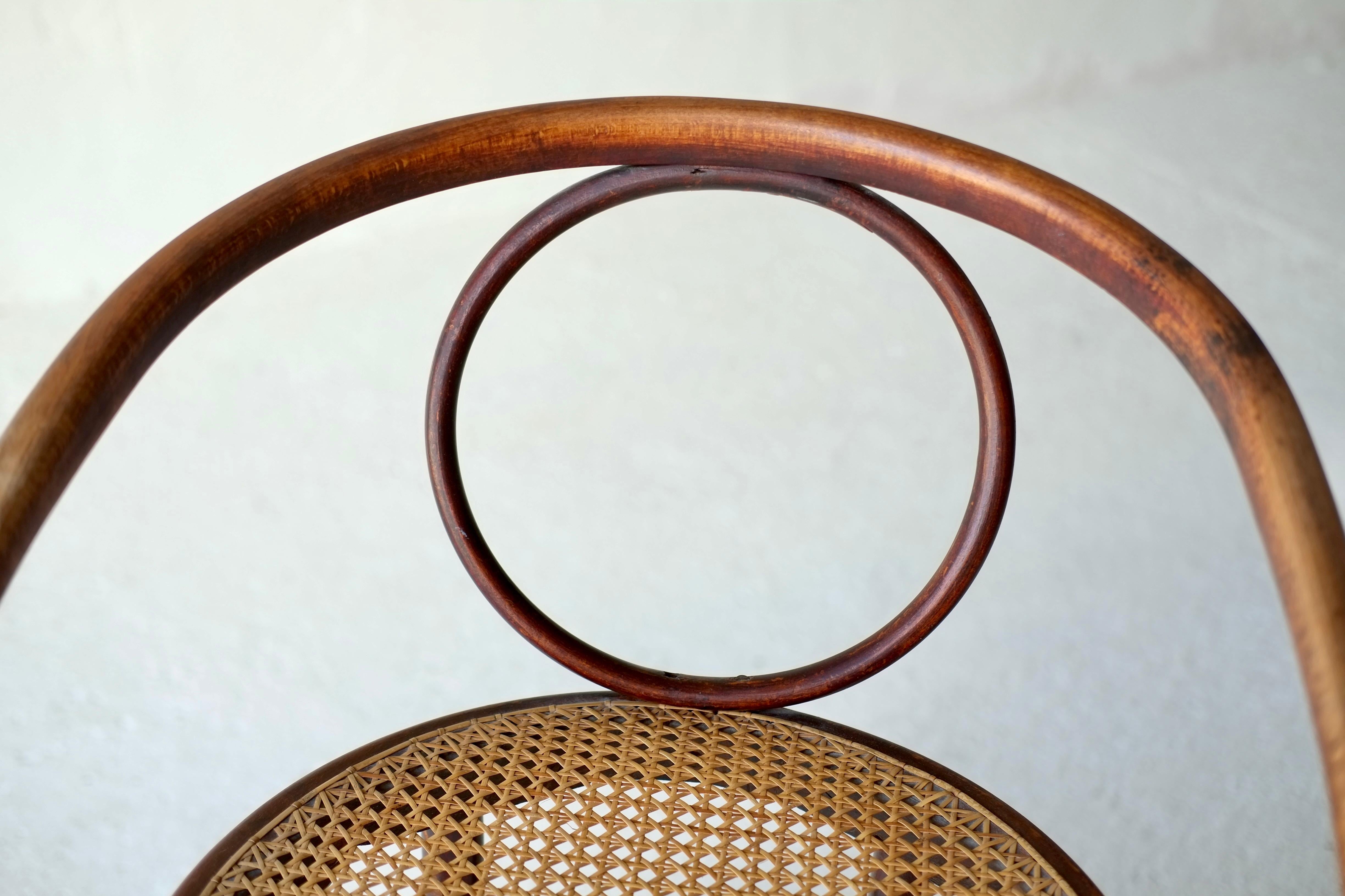 Fauteuil en bois courbé Ungvar en vente 4