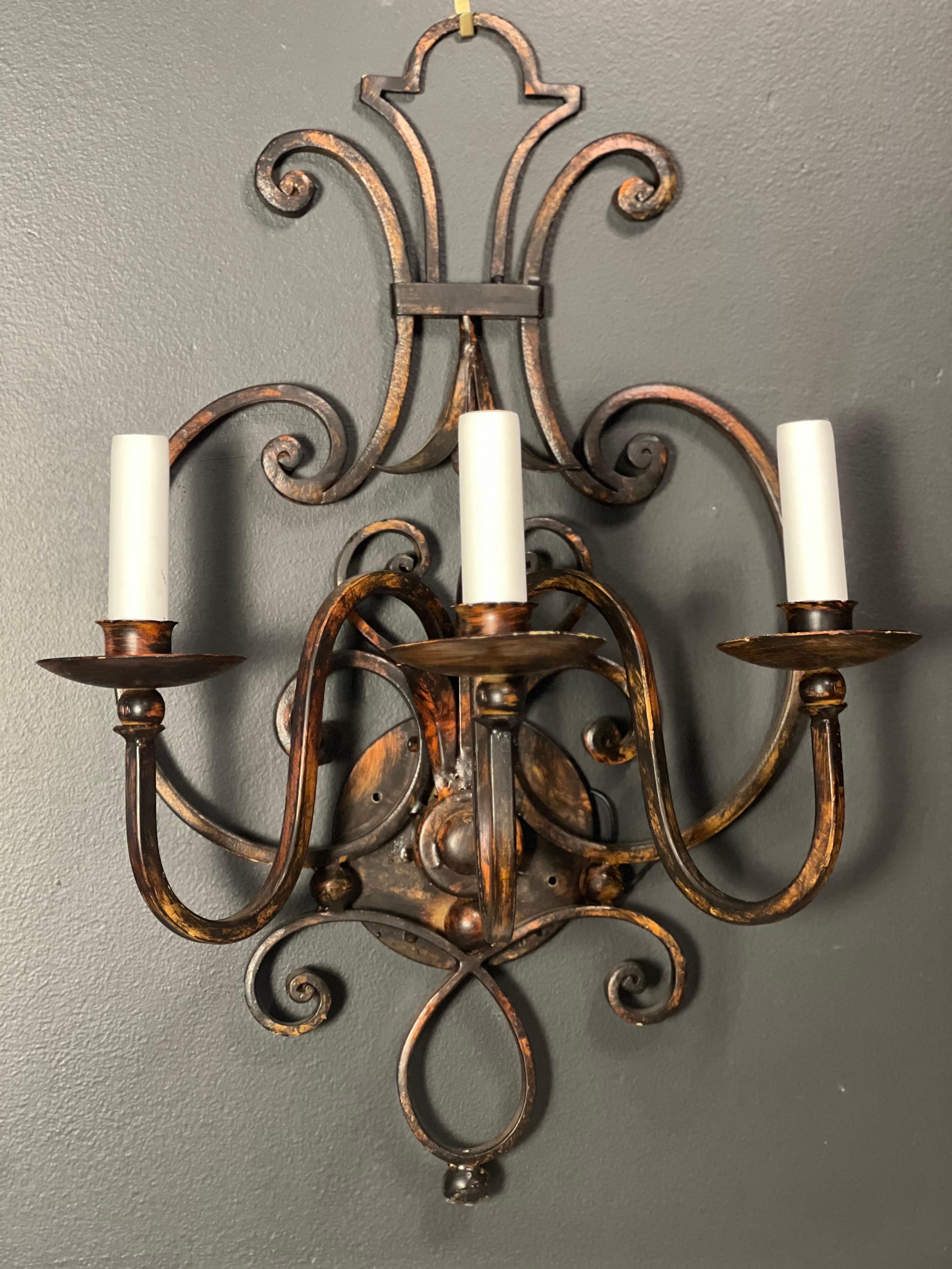 Italian Harp Shaped Iron Sconces in Blackened Rust For Sale 2