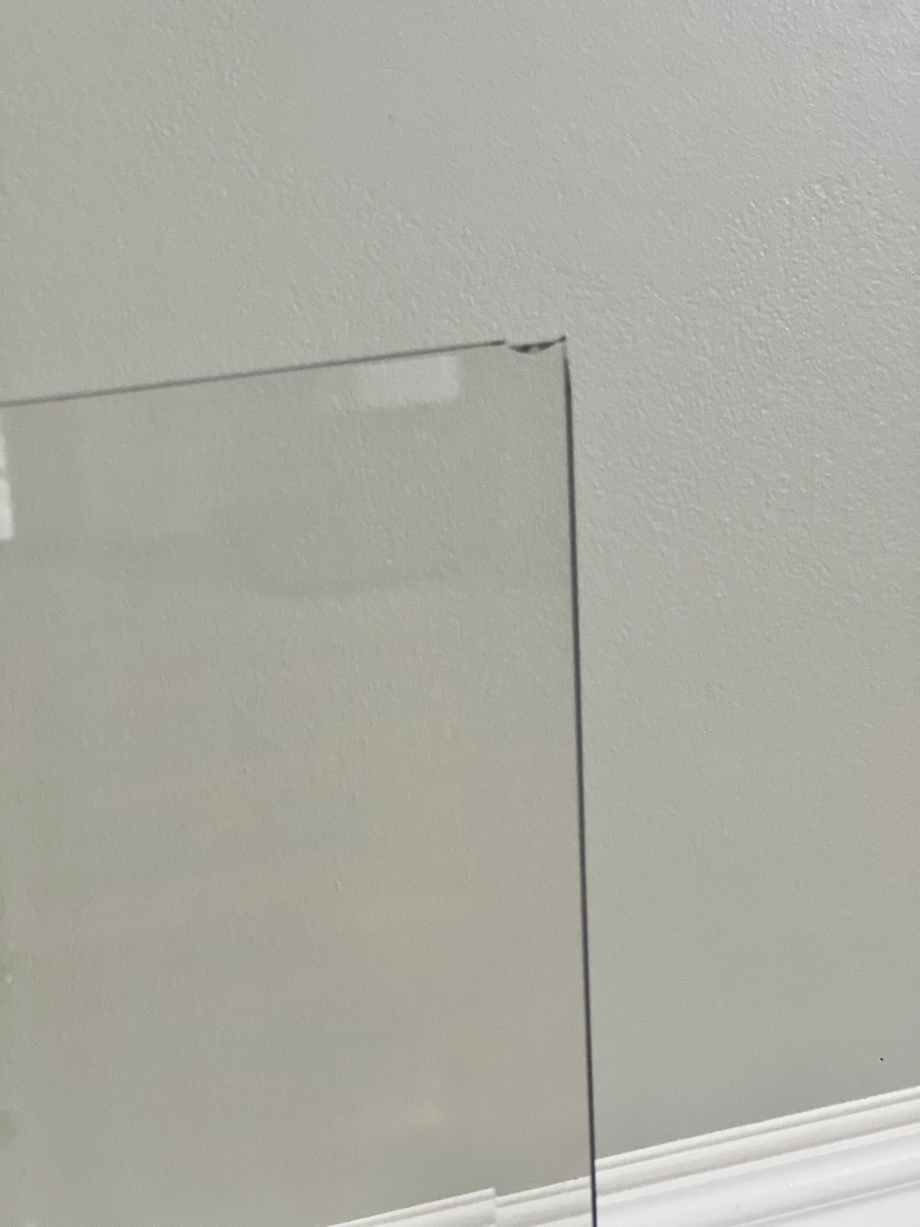 Vintage Maison Jansen Style Zweistöckige Messing und Chrom Quadratische Glastische, Paar im Angebot 2
