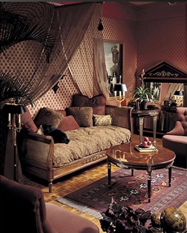 Karges Directoire-Stil geschnitzter runder Couchtisch mit vergoldeter Vergoldung im Angebot 4