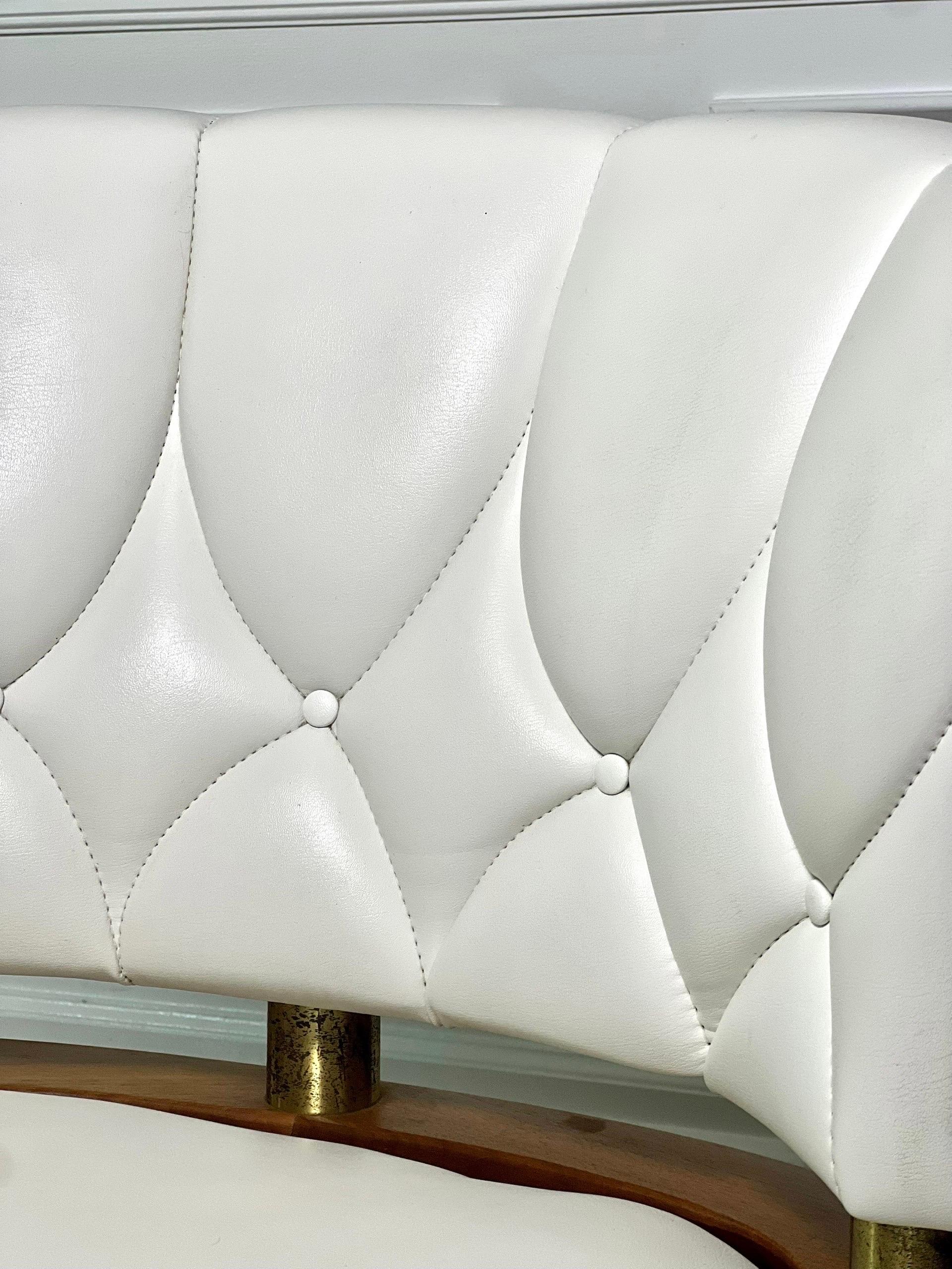 Mid-20th Century 1960s Kroehler White Swivel Side Chair For Sale