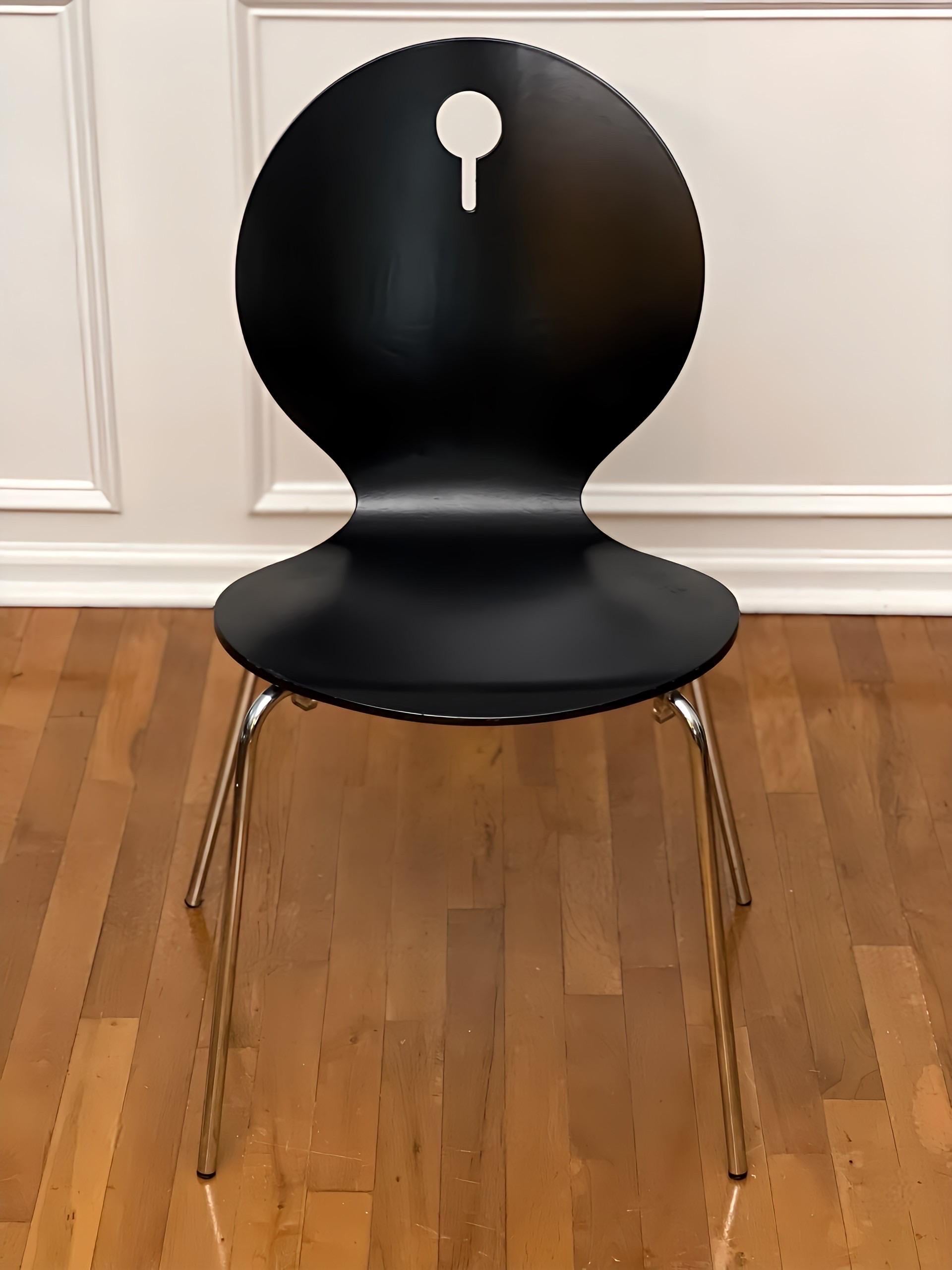 Set of 4 Italian Modern Black Lacquered Bentwood Stackable Chairs by Calligaris For Sale 1