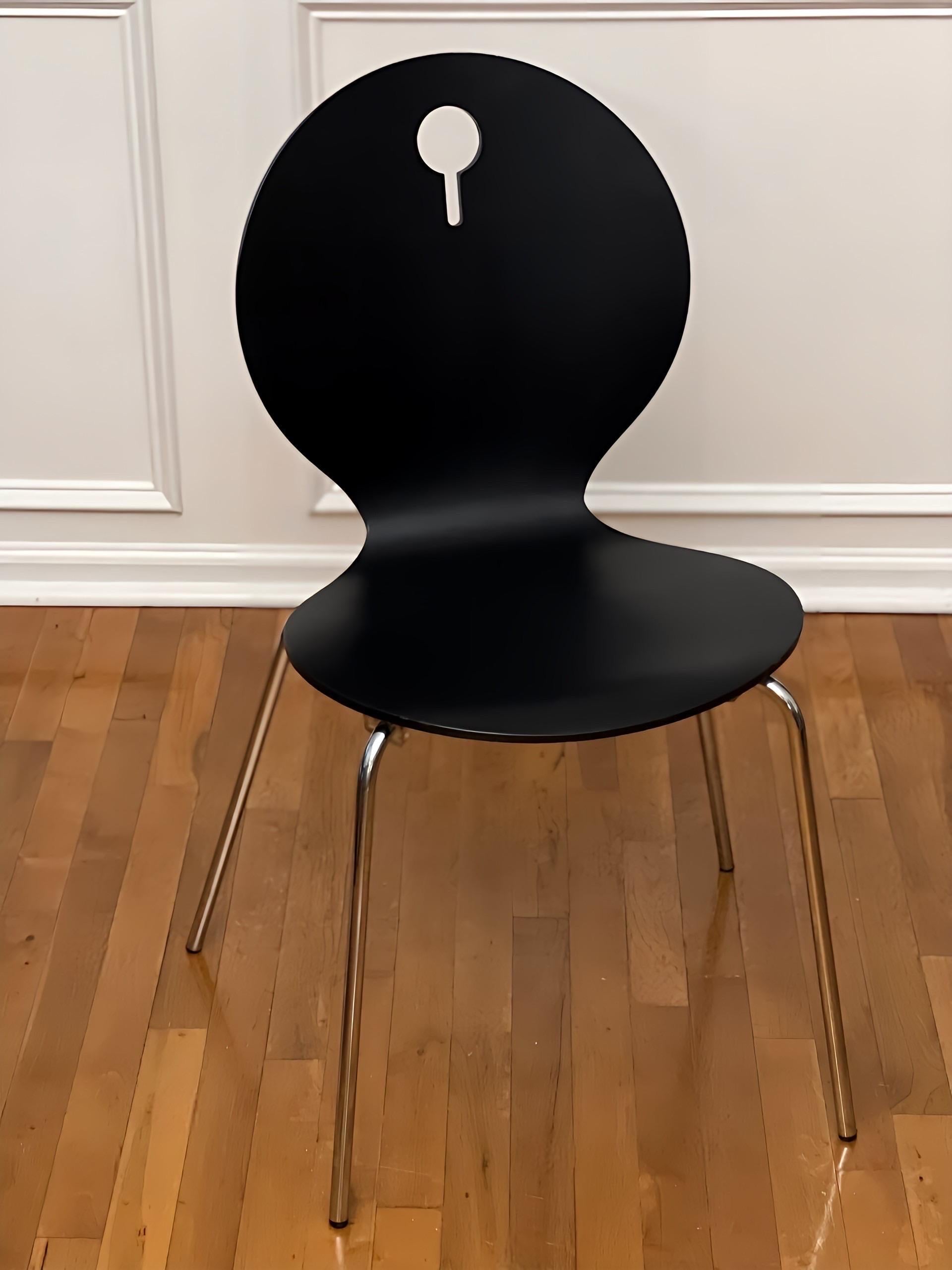 Set of 4 Italian Modern Black Lacquered Bentwood Stackable Chairs by Calligaris For Sale 4