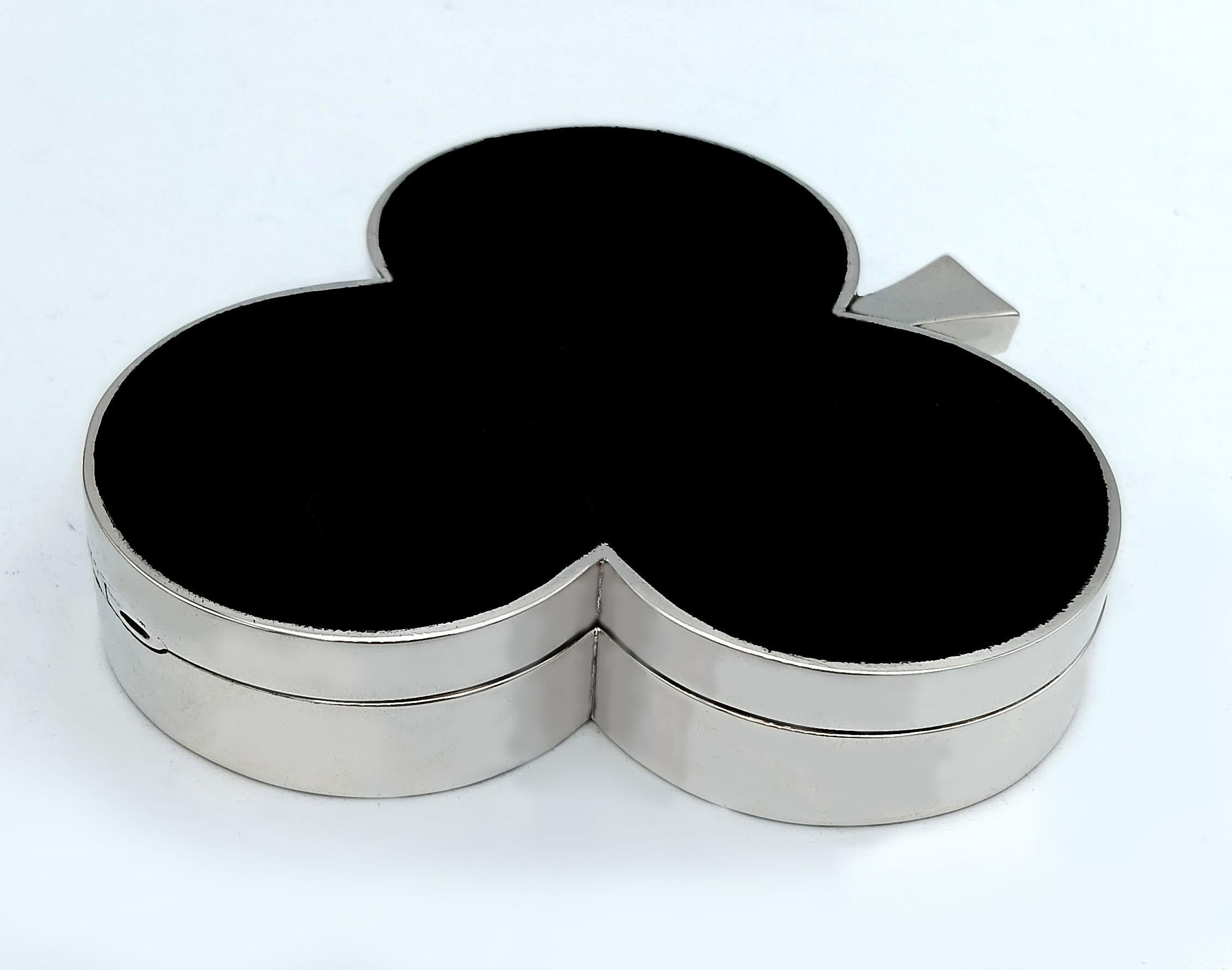 Modern Box shaped “flowers” playing card suit black fired Art Deco style Salimbeni For Sale