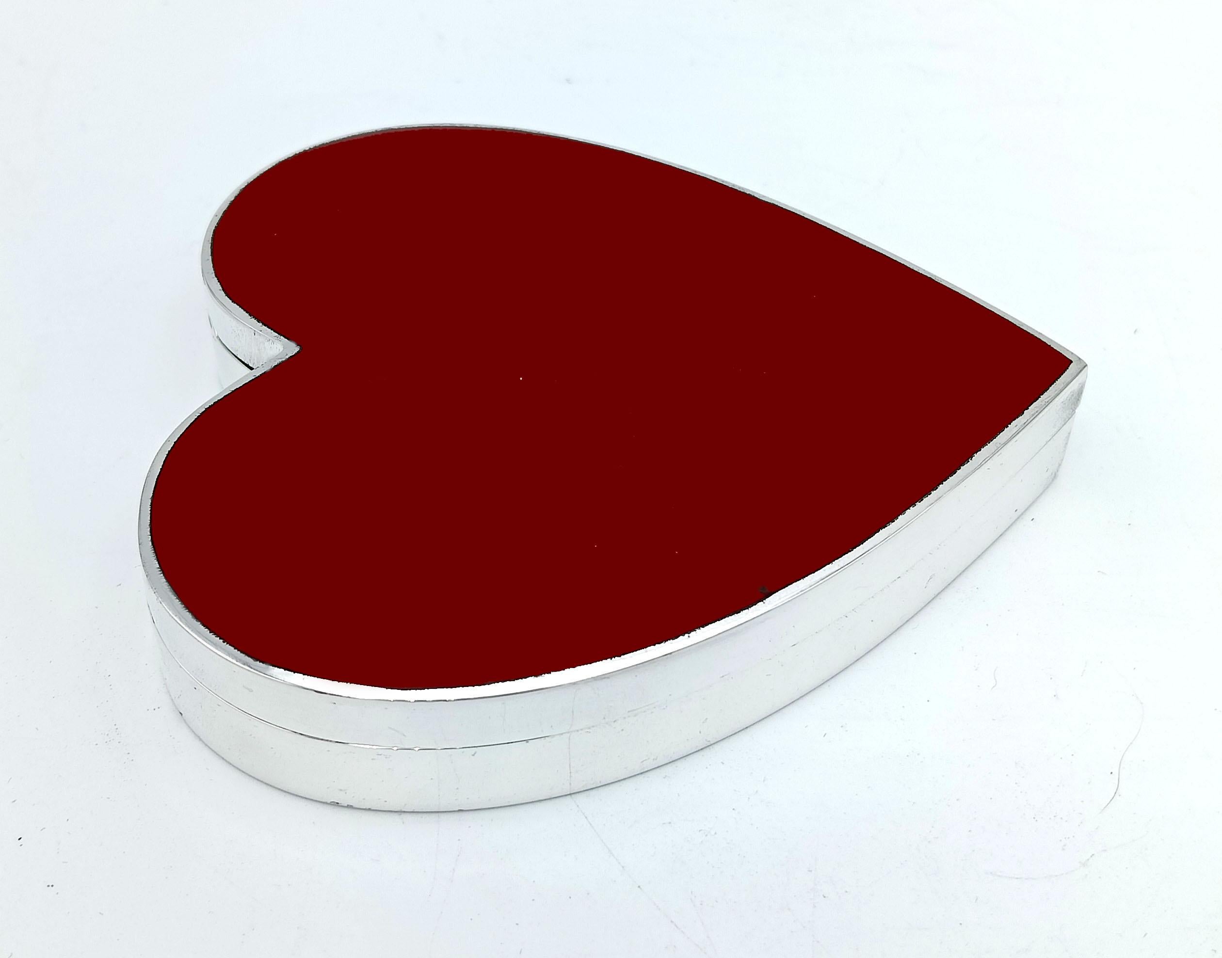 Mid-20th Century Box shaped “heart”playing card suit red fired Art Deco style Salimbeni For Sale