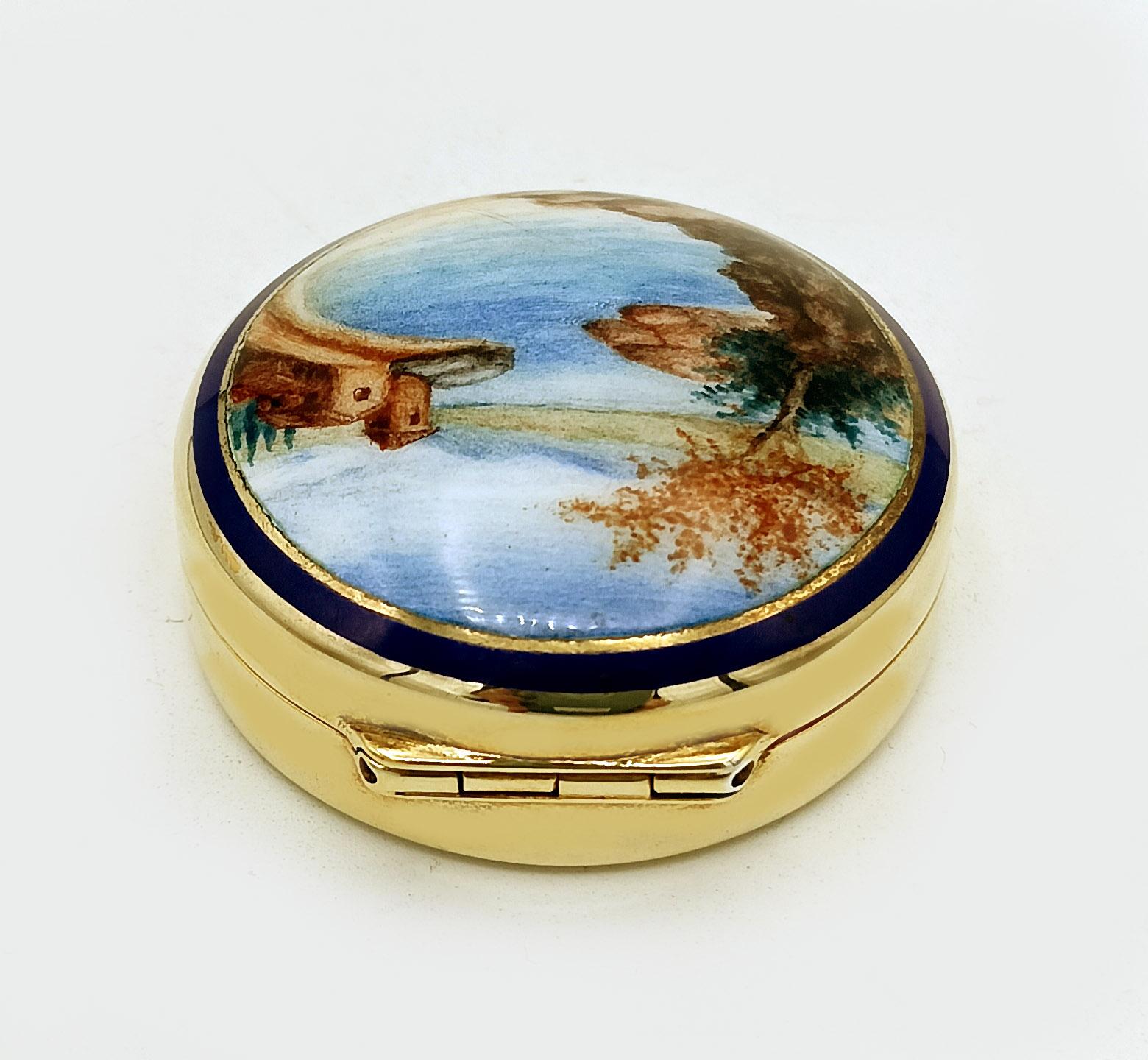 Pillbox round fire enamel hand painted landscape miniature Salimbeni For Sale 1