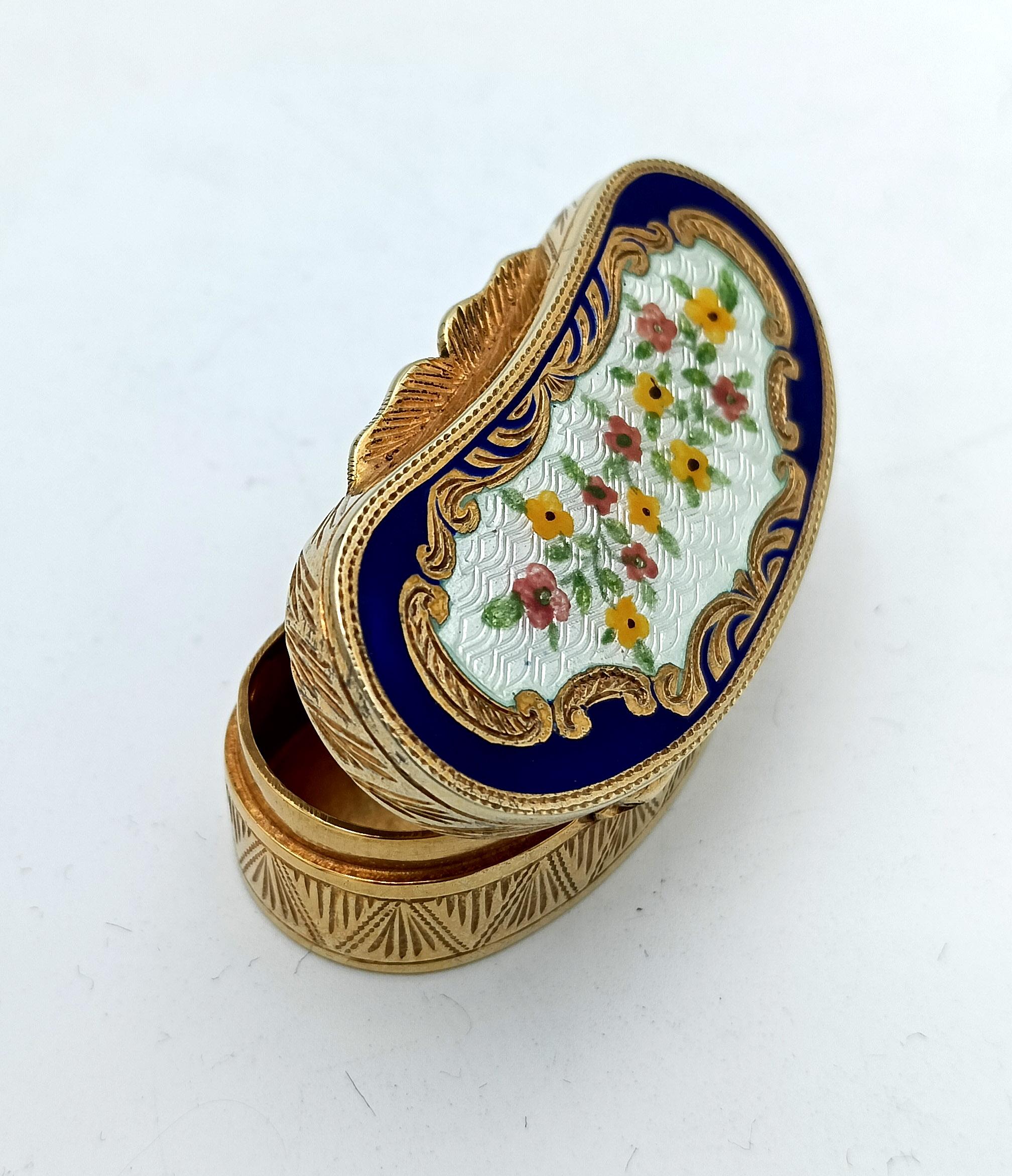 Gold Plate Pillbox shaped fire enamel hand painted floral miniature Salimbeni For Sale