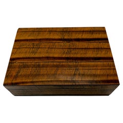 Caja rectangular con piedra de ojo de tigre y caja con bisagras de plata 925 de Salimbeni