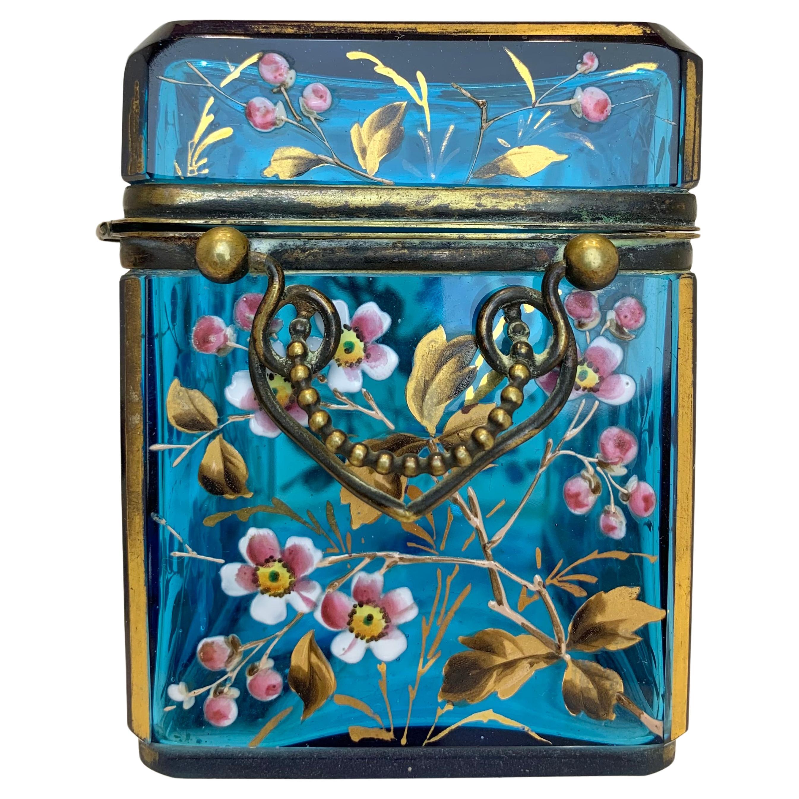 Émaillé Ancienne boîte à bijoux en verre émaillé de Moser, 19e siècle en vente