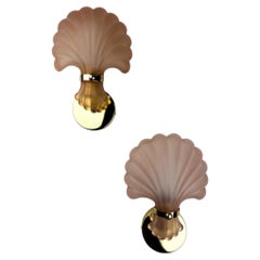 Paire d'appliques murales Art déco en forme de coquillage – Verre ambré, France, années 1970