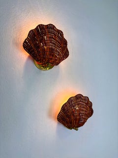 Pair of Shell-Shaped Wicker Wall Sconces – Rattan & Brass, Italy 1970s