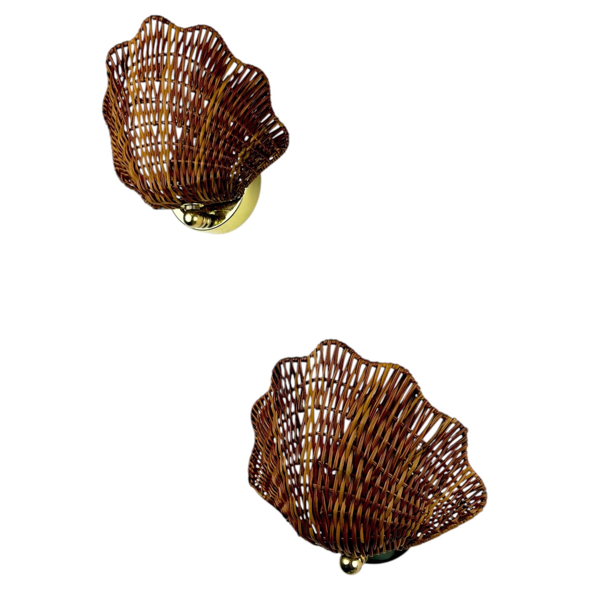 Pair of Shell-Shaped Wicker Wall Sconces, Rattan & Brass, Circa Italy 1970s For Sale